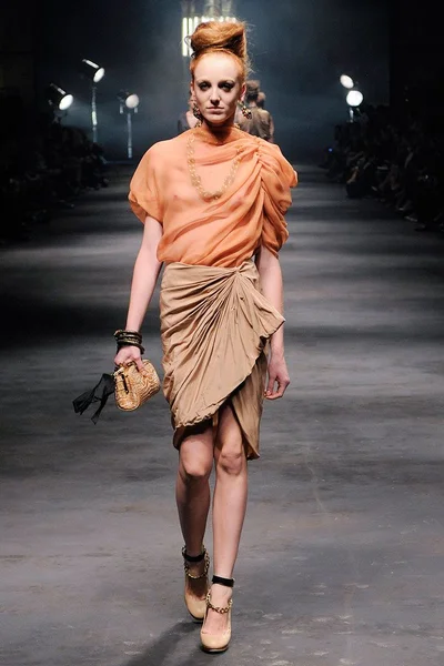 Look 34